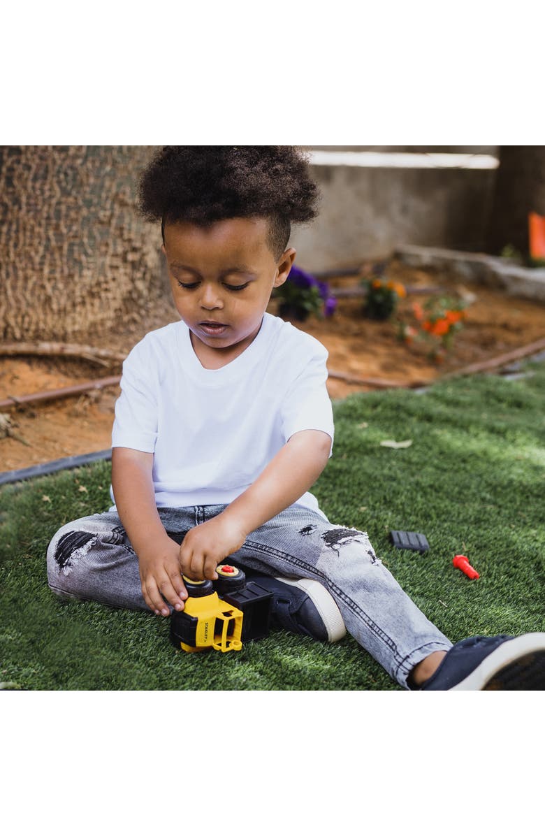 Stanley Jr TAP DOT SET including 4 mini trucks, Alternate, color, Multi Color