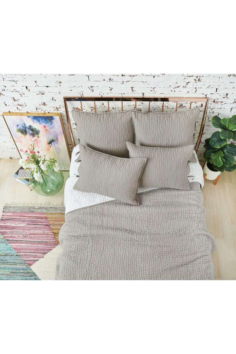 Polly Quilt, Alternate, color, Grey