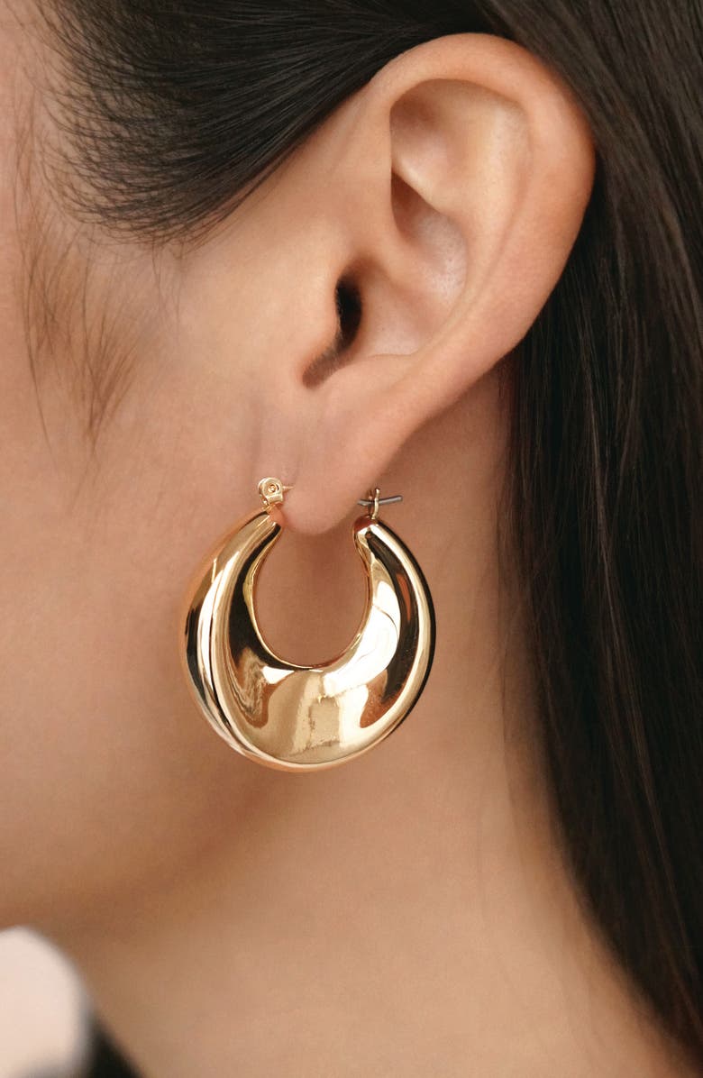 Ettika Smooth Crescent Hoop Earrings, Alternate, color, Gold