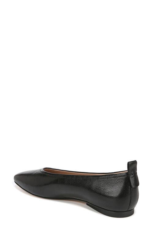 27 Edit Naturalizer Carla Flat