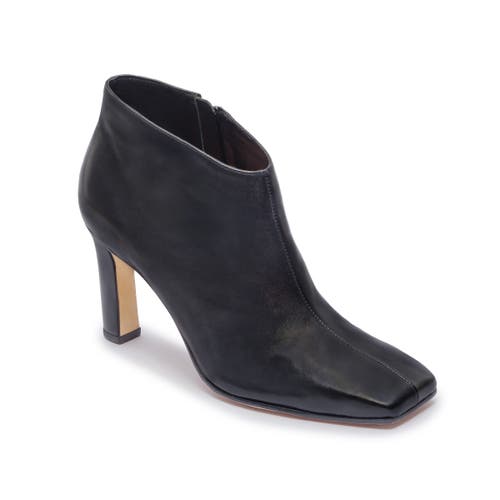 Bernardo Footwear Garda Ankle Bootie In Black