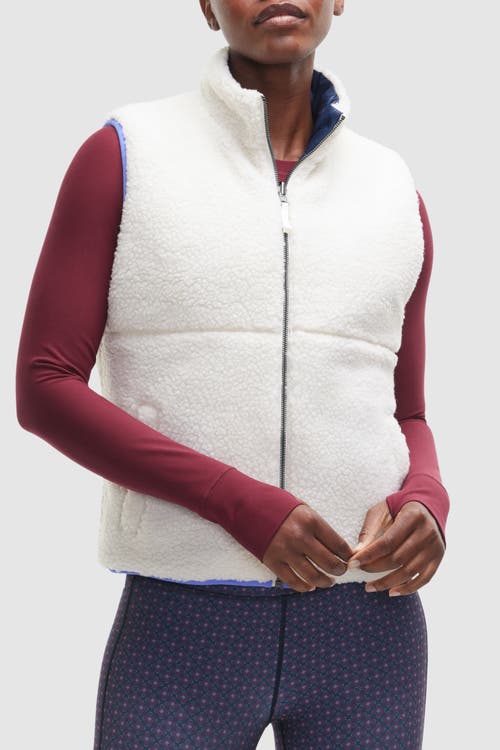 Peloton Cozy Fleece Reversible Vest In Deep Navy