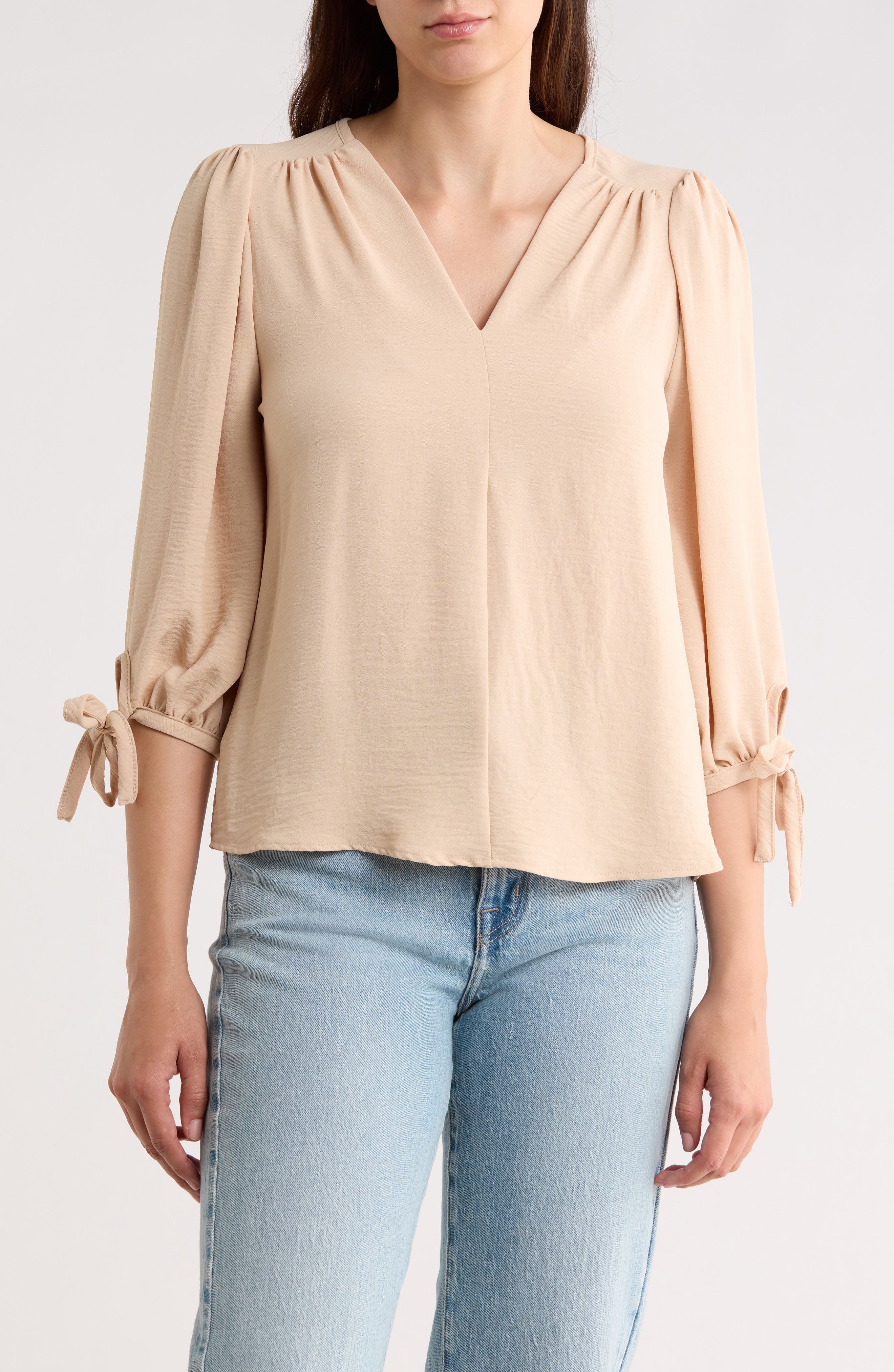 Renee C Ditsy Puff Sleeve Blouse