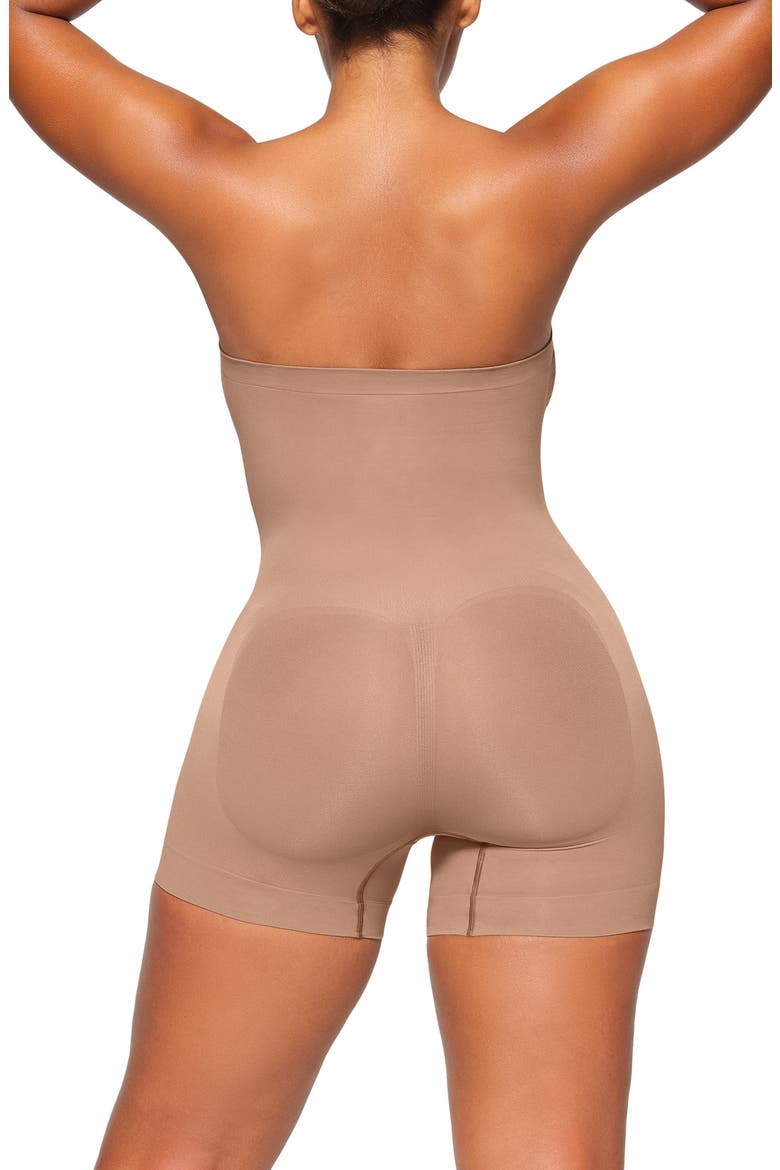 Seamless Sculpt Strapless Shortie Bodysuit, Alternate, color, SIENNA