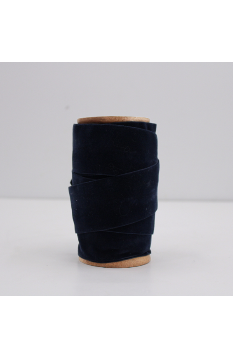 CG Hunter Wide Hand Dyed Velvet Ribbon Dark Blue, Main, color, Dark Blue