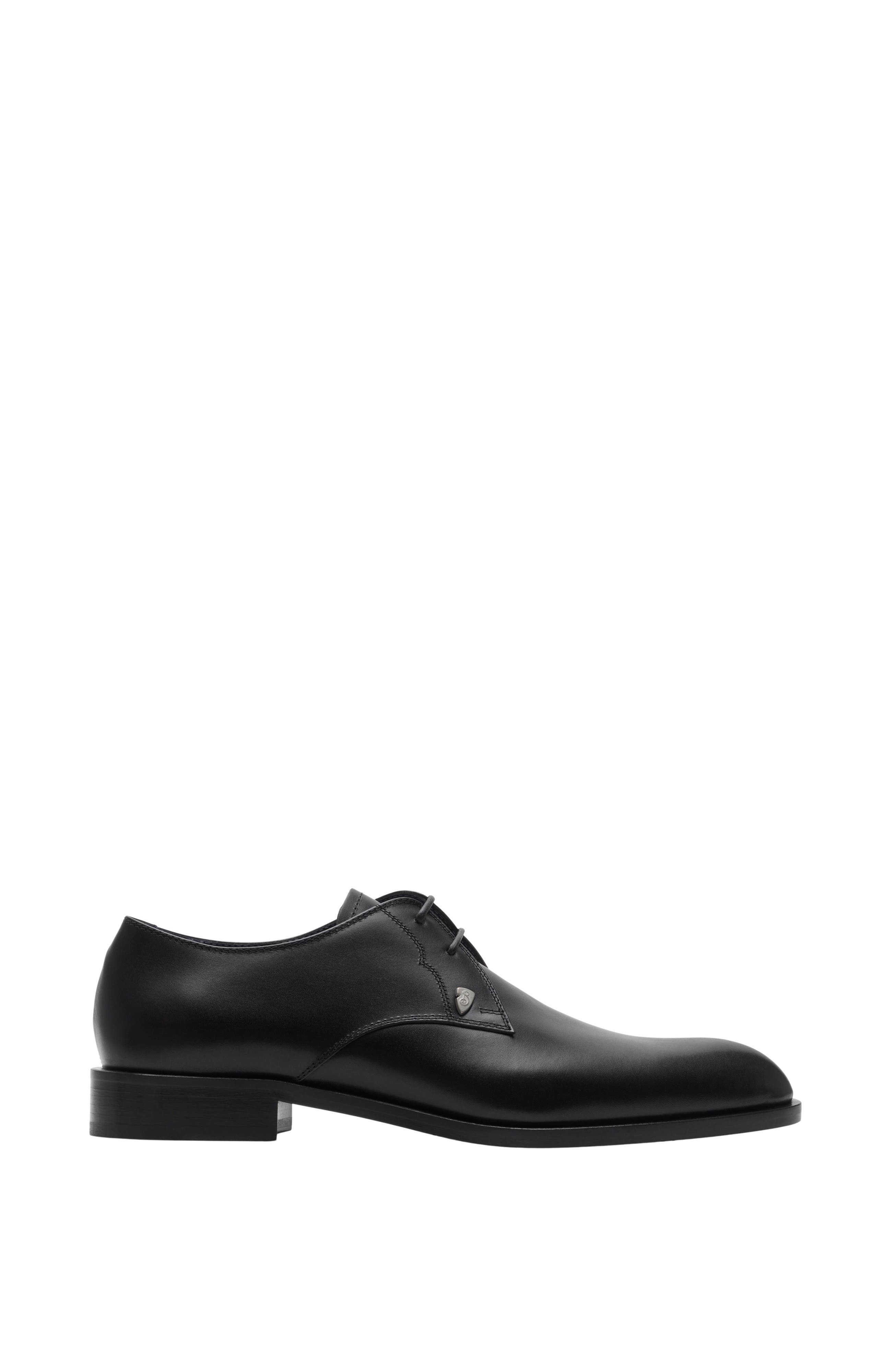 Burberry Leather Carlyle Derby Shoes, Main, color, 