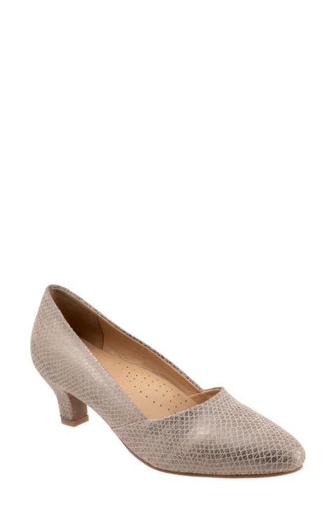 Kylie Kitten Heel Pump (Women)