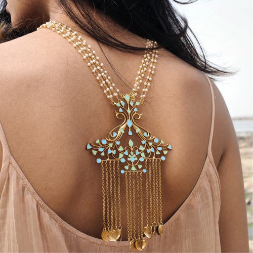 Dhwani Bansal Iseu Necklace In Gold Plated
