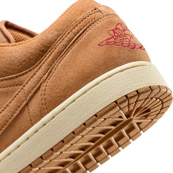 Nike Air Jordan 1 Low SE Sneaker