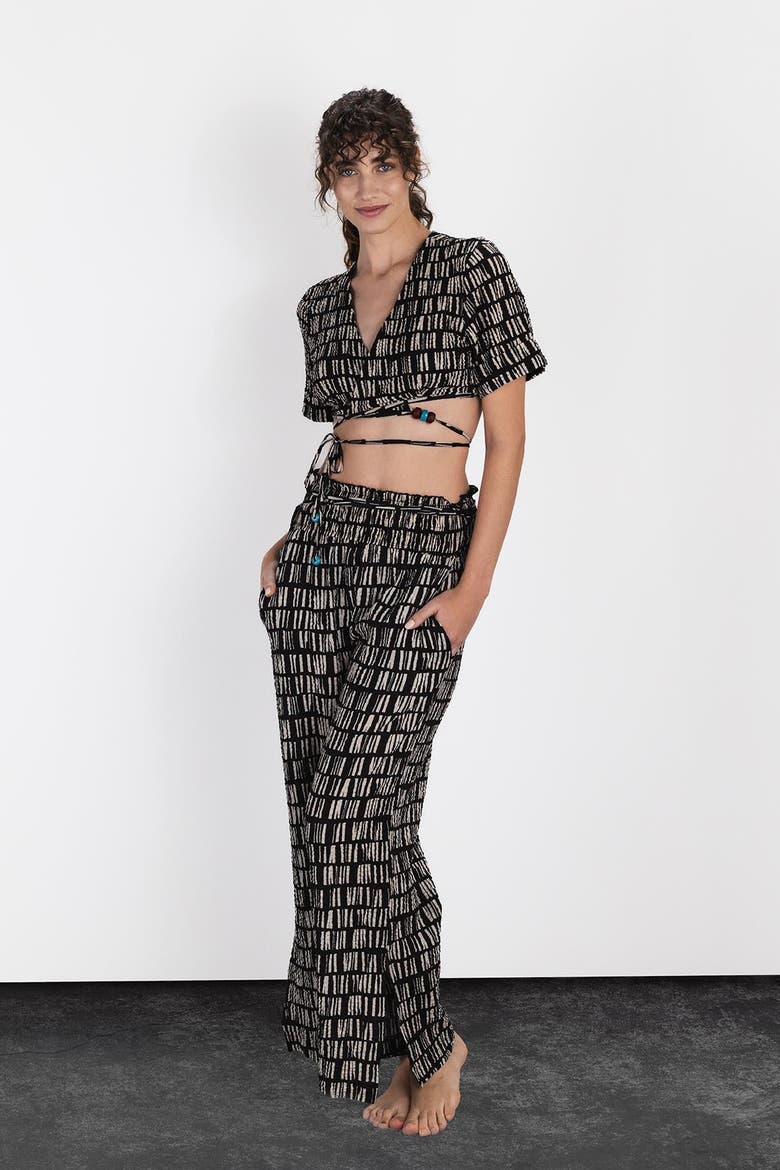 Cappadocia Comino Top, Alternate, color, Black
