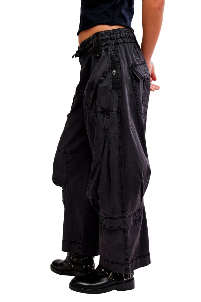 We The Free Onset Cotton Twill Parachute Pants, Alternate, color, BLACK SAND