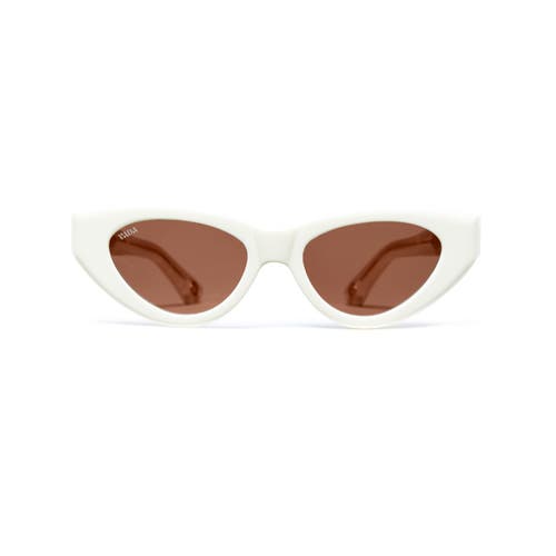 Vada Catfish Sunglasses In White