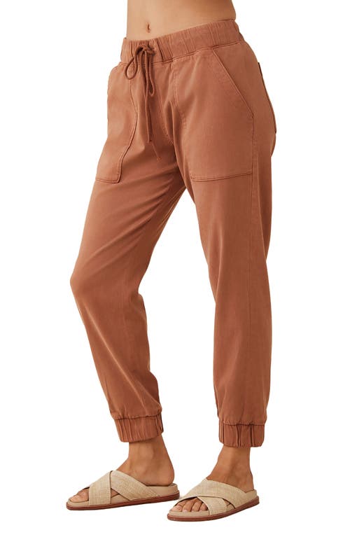 Bella Dahl Pocket Joggers In Terracotta Brown