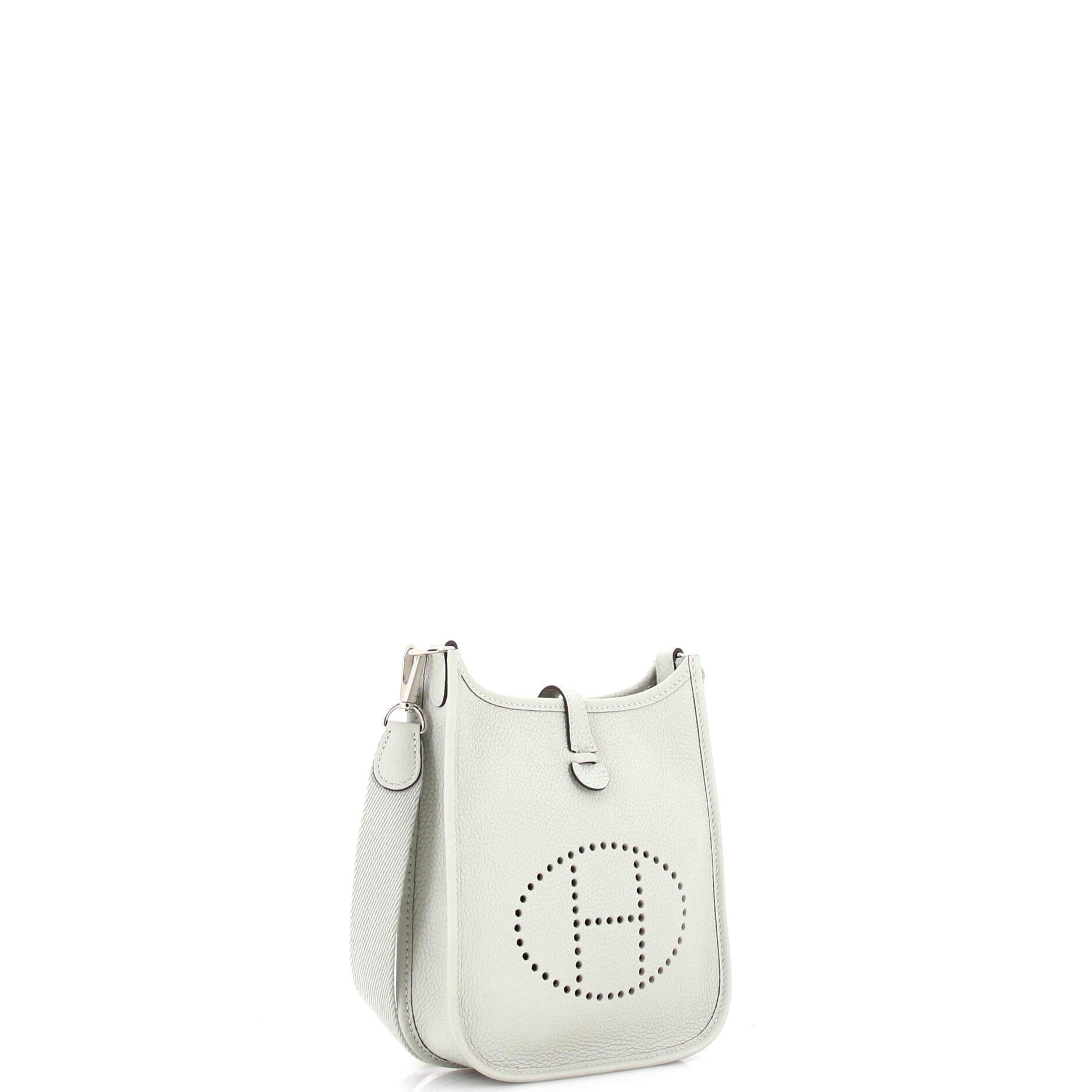 Pre-Owned Hermes Evelyne Bag Gen III Clemence TPM, Alternate, color, Gris Neve