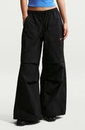 Nike Sportswear Loose Mid Rise Structured Pants