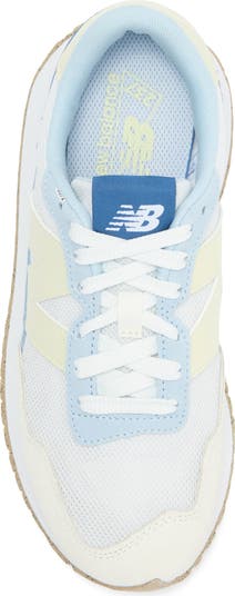237 Sneaker