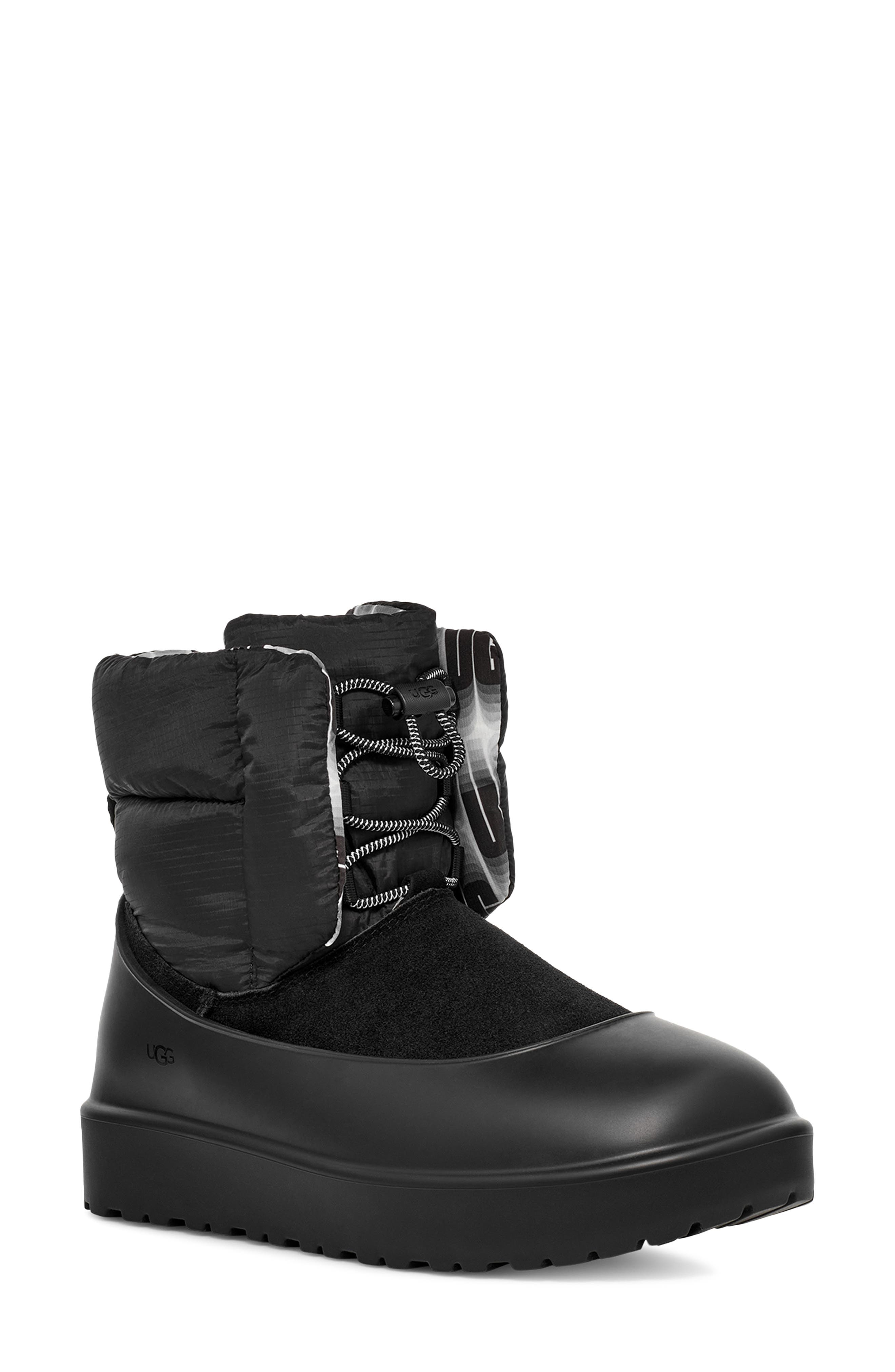 UGG<sup>®</sup> Classic Maxi Toggle Bootie, Main, color, 
