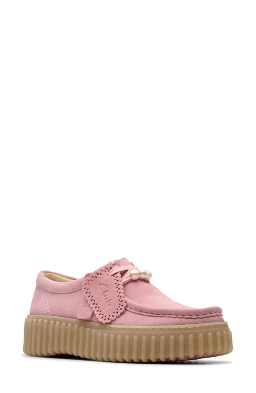 Clarksr Clarks(r) Torhill Bee Chukka Sneaker In Pink