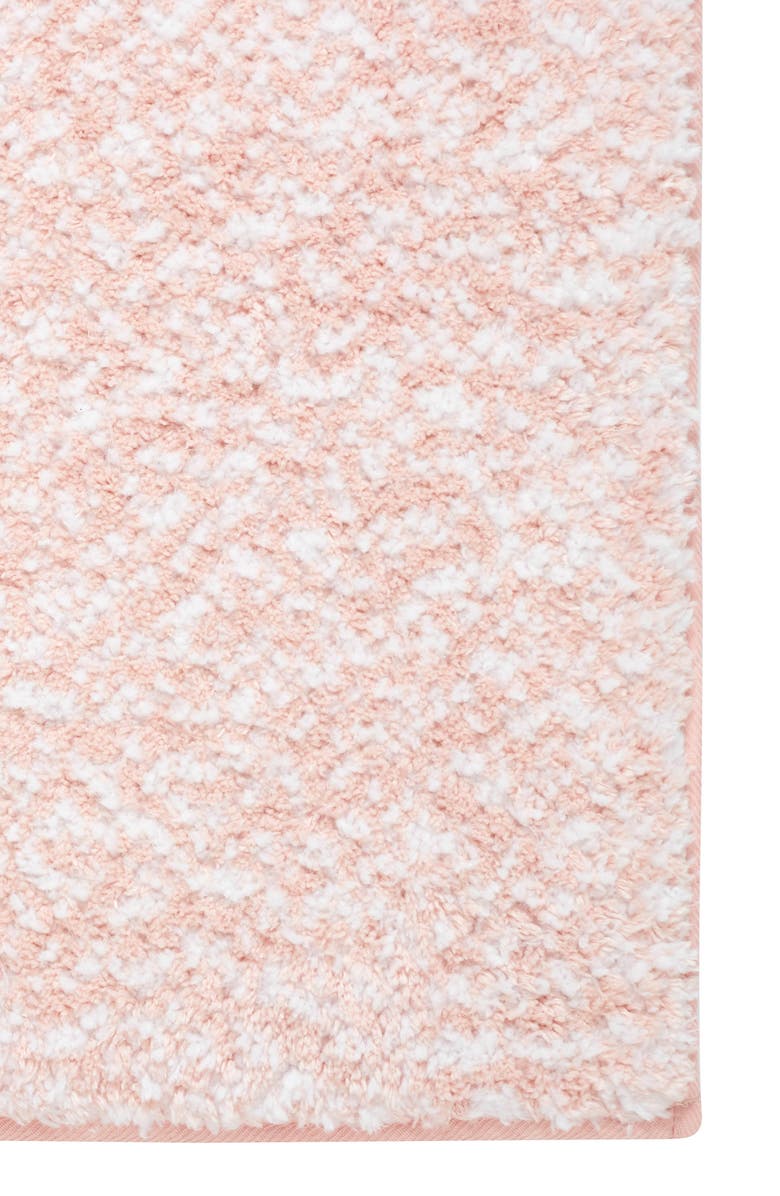 VCNY HOME Heathered Bath Rug, Alternate, color, Peach