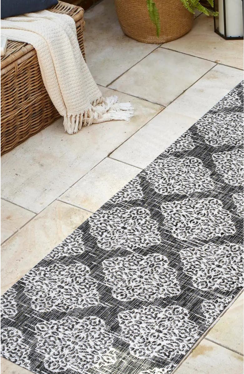 JONATHAN Y Galon Filigree Indoor/Outdoor Area Rug, Alternate, color, Black/Ivory