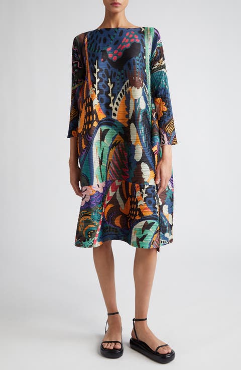 Snowrunner Print Pleated Long Sleeve Shift Dress