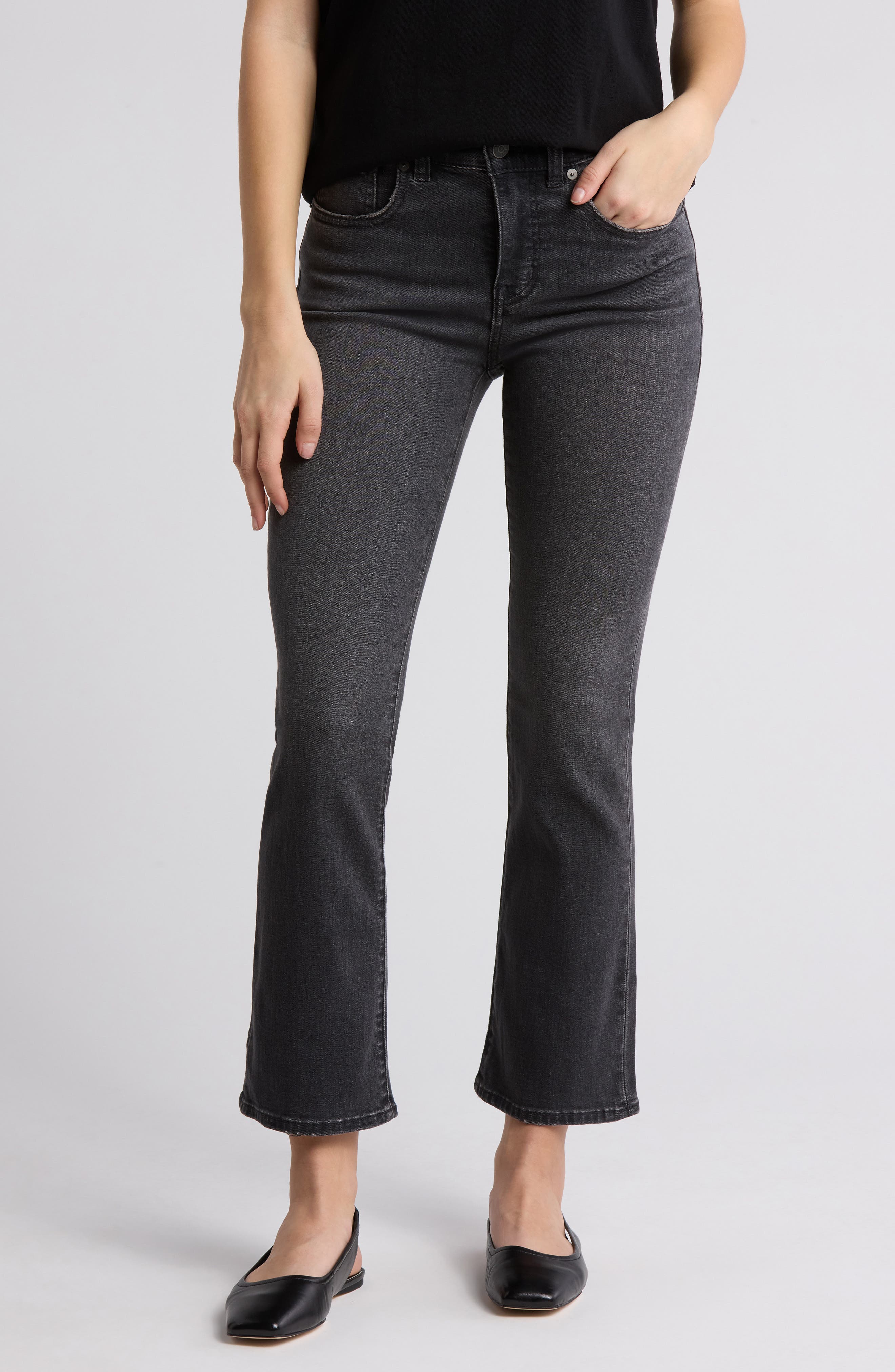 Madewell Mid Rise Kick Out Jeans
