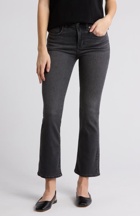 Mid Rise Kick Out Jeans (Denaud Wash)