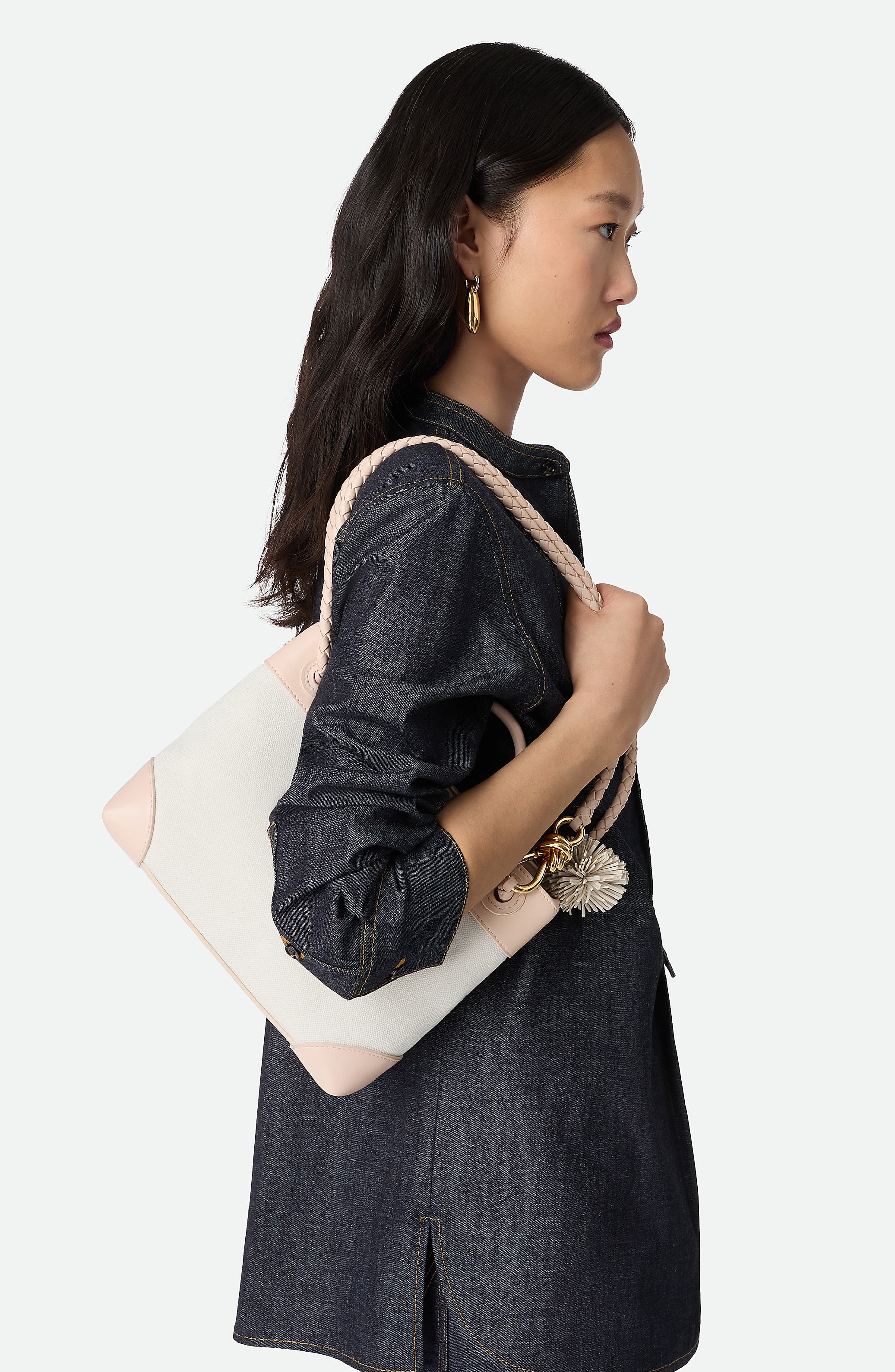 Bottega Veneta Small Andiamo Canvas & Leather Top Handle Bag, Alternate, color, White/ Cameo-Mb