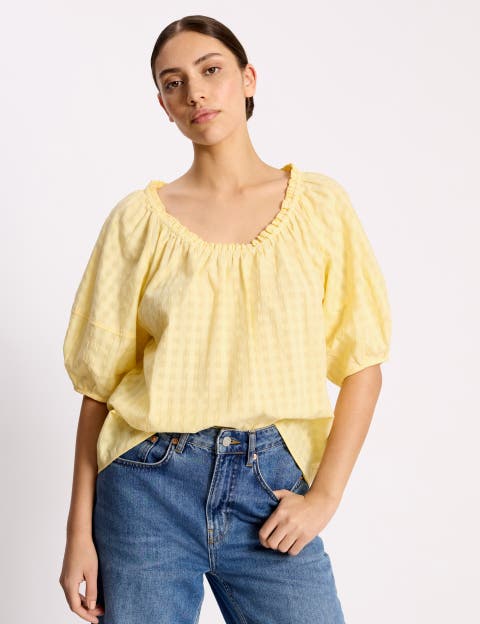 Seersucker Puff Sleeve Blouse
