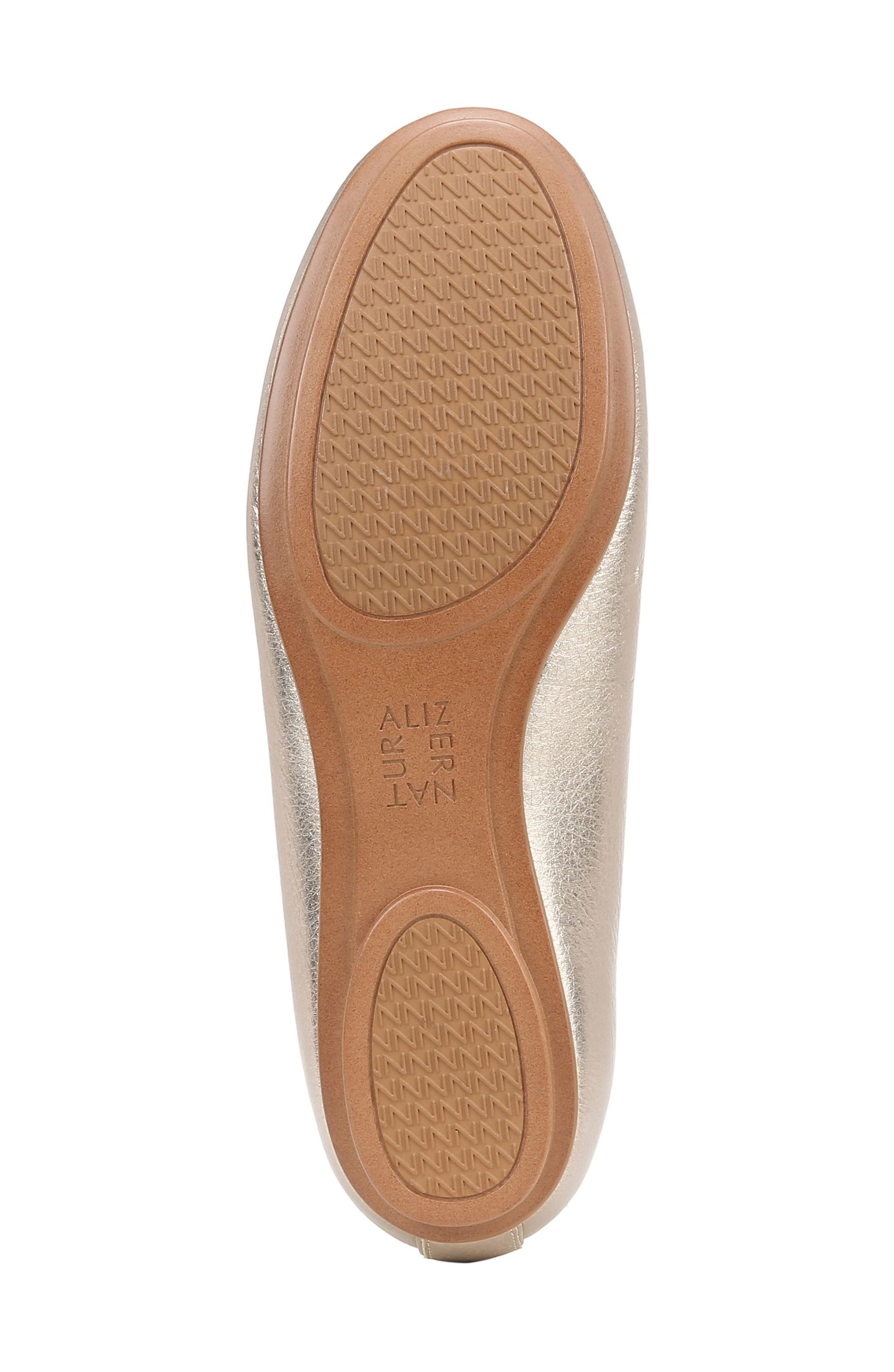Naturalizer Maxwell Skimmer Flat, Alternate, color, Warm Silver Leather
