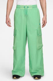Nike Baggy Cargo Pants