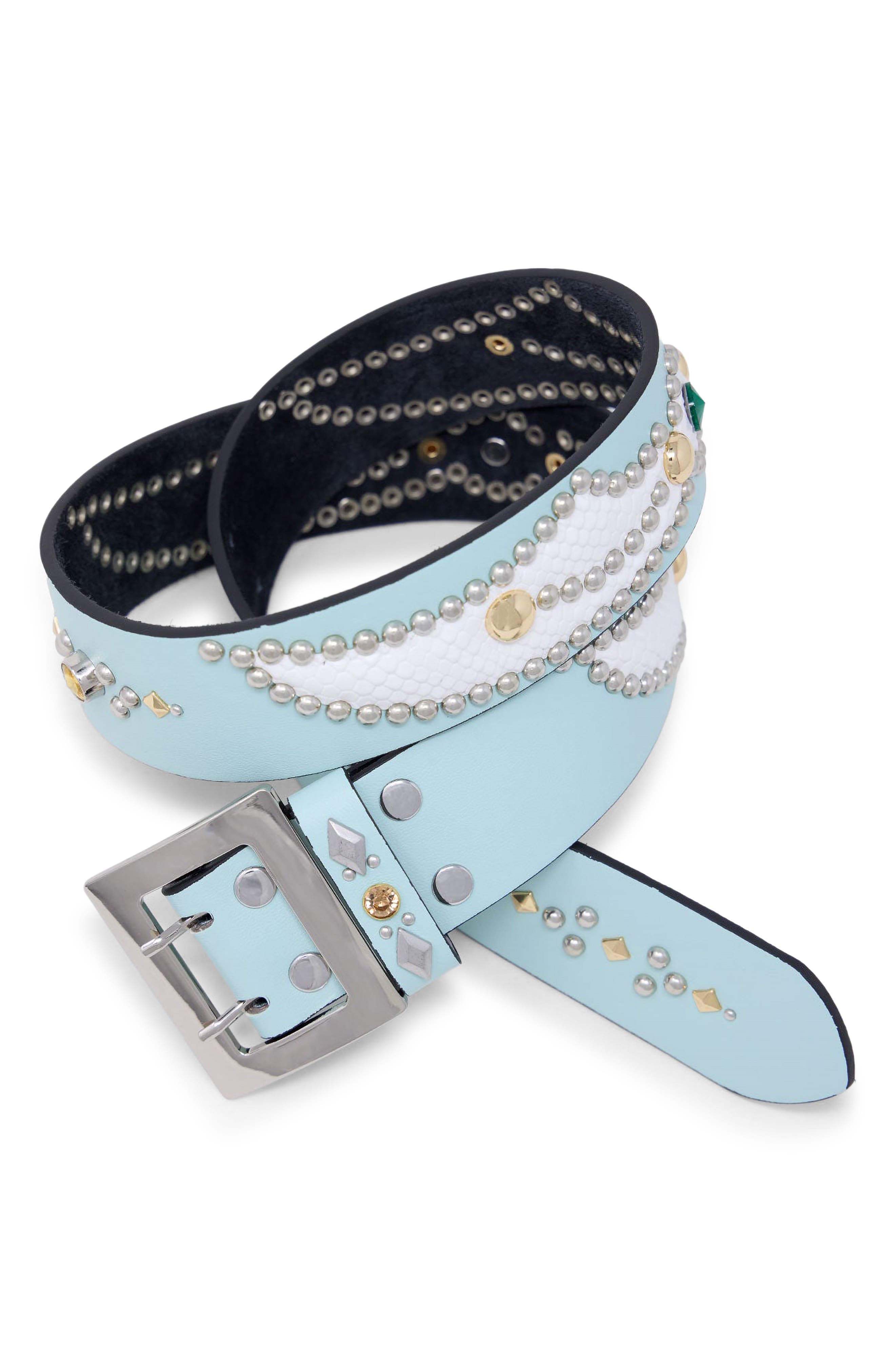 selected AQUA/ WHITE