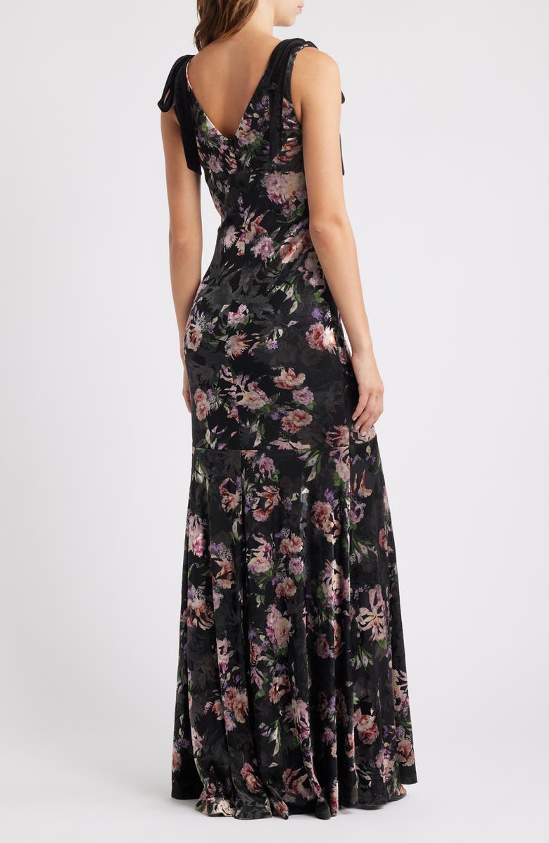 Lulus Coraline Velvet Shoulder Sleeveless Gown, Alternate, color, Black Floral