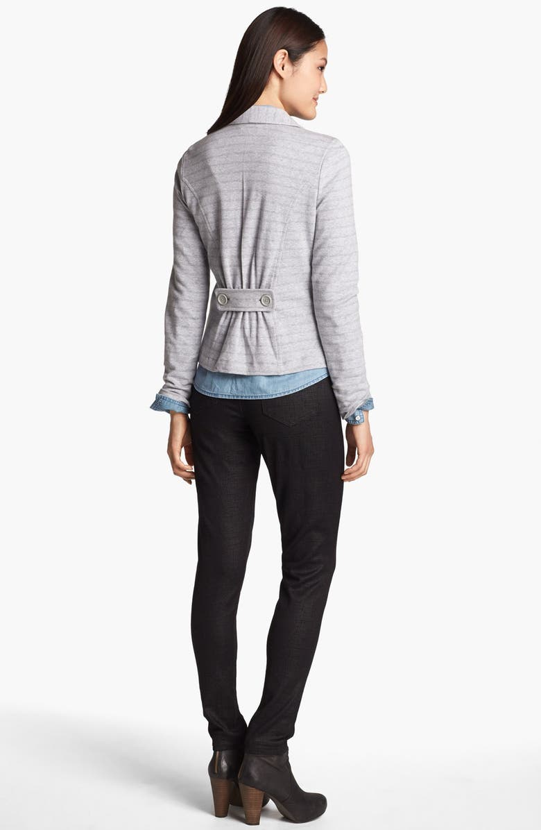 Halogen<sup>®</sup> , Alternate, color,