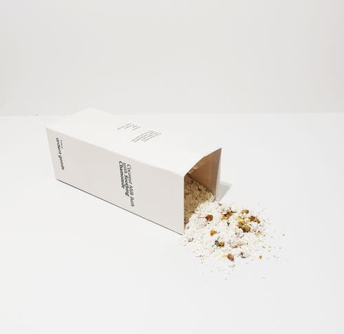 Ardent Goods Soothing Coconut Milk Bath In White