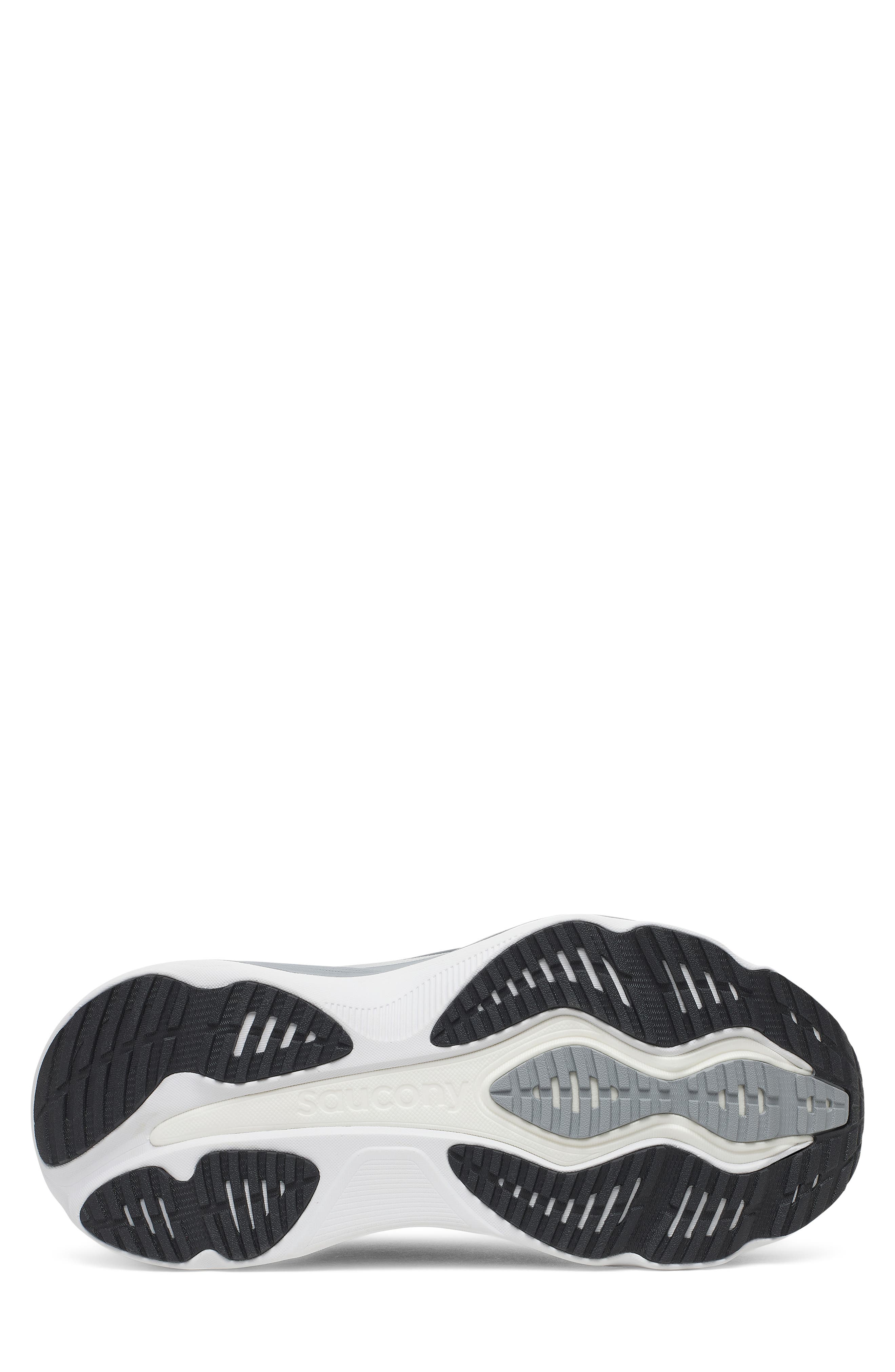 Hurricane 26 Running Shoe, Alternate, color, BLACK/ SILVER