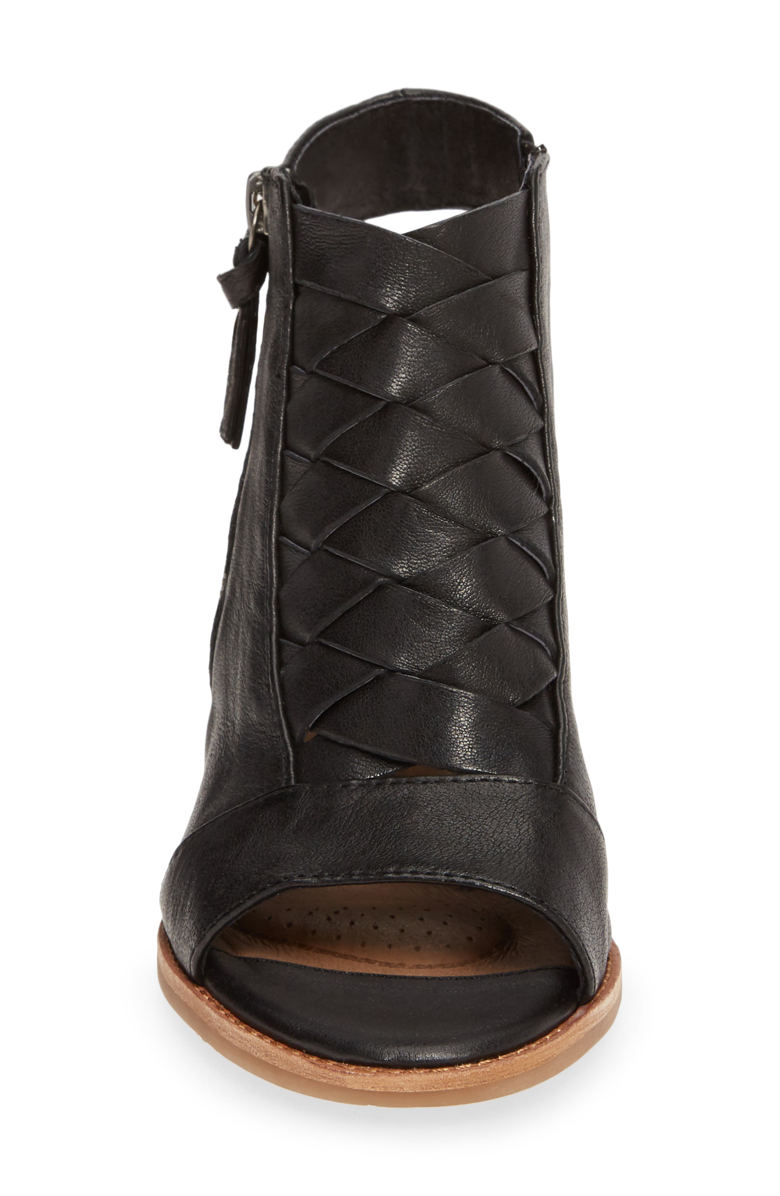 Söfft Mckenna Sandal, Alternate, color, 