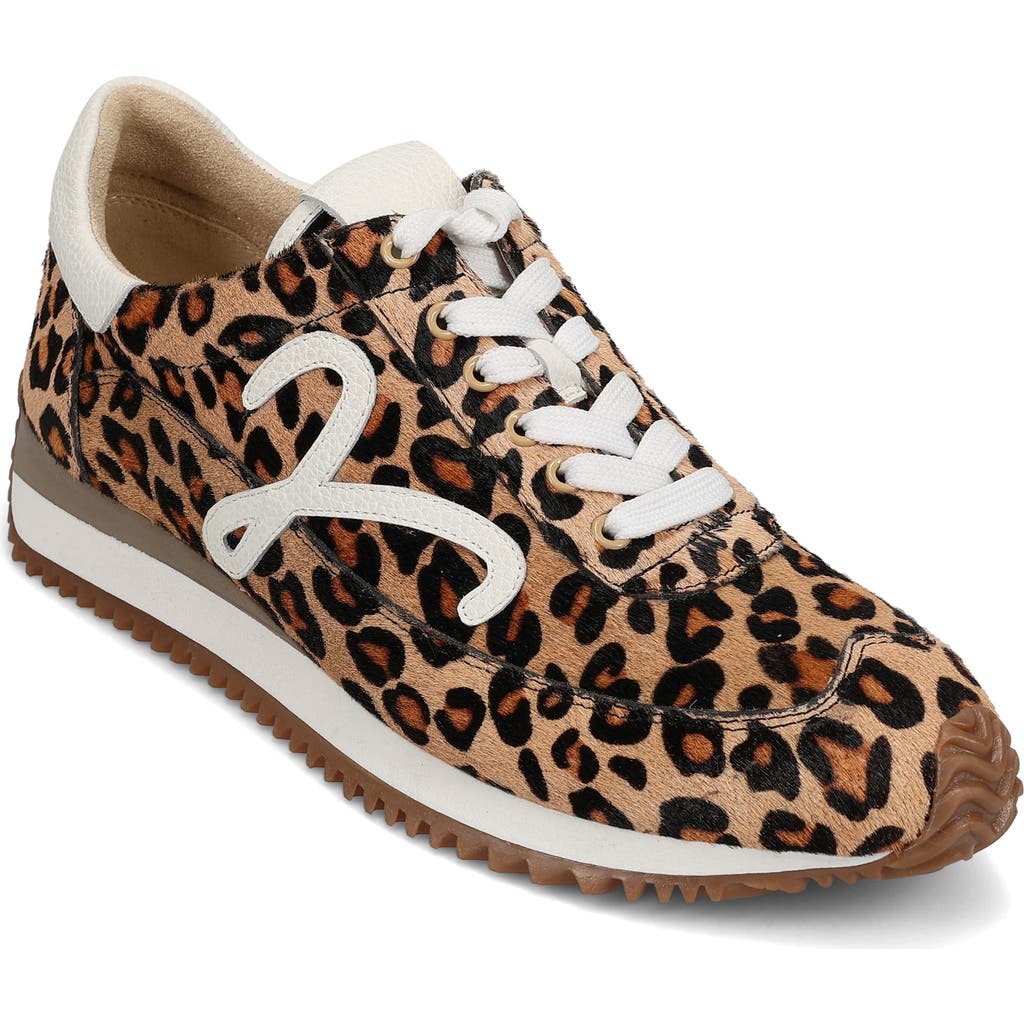 Vaneli Queen Sneaker In Brown