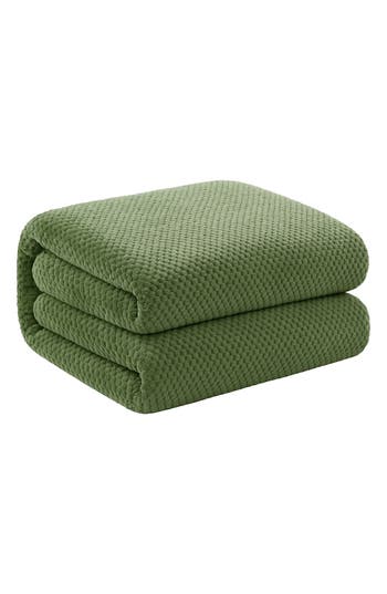 Luxury Home Textured Fleece Throw Blanket In Green