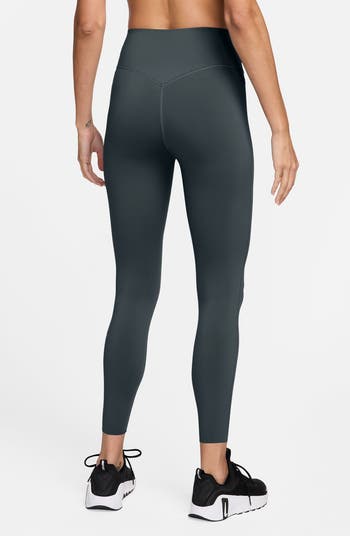 Universa Medium-Support High-Waisted Pocket 7/8 Leggings