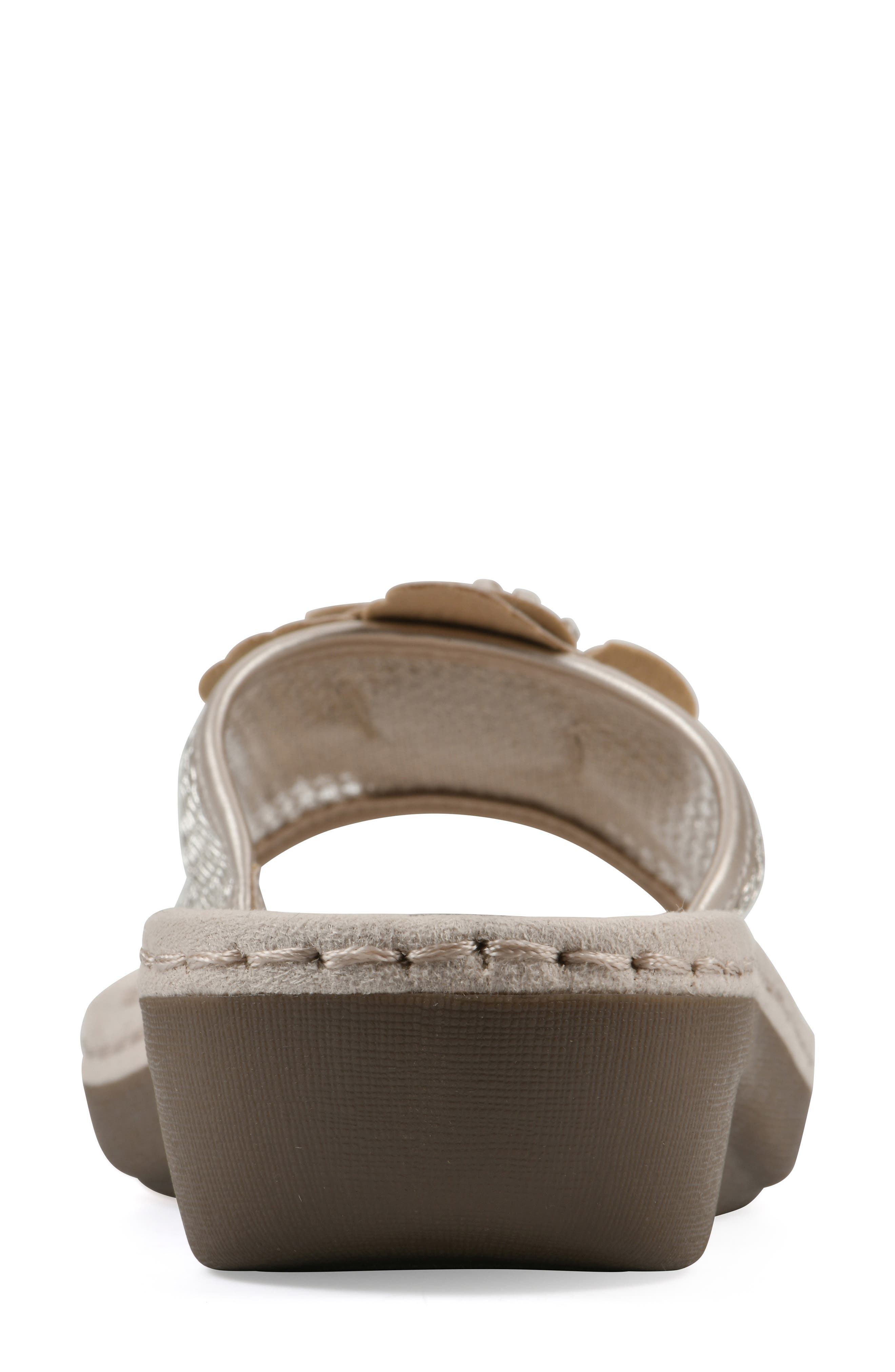 CLIFFS BY WHITE MOUNTAIN Chill Slide Sandal, Alternate, color, 