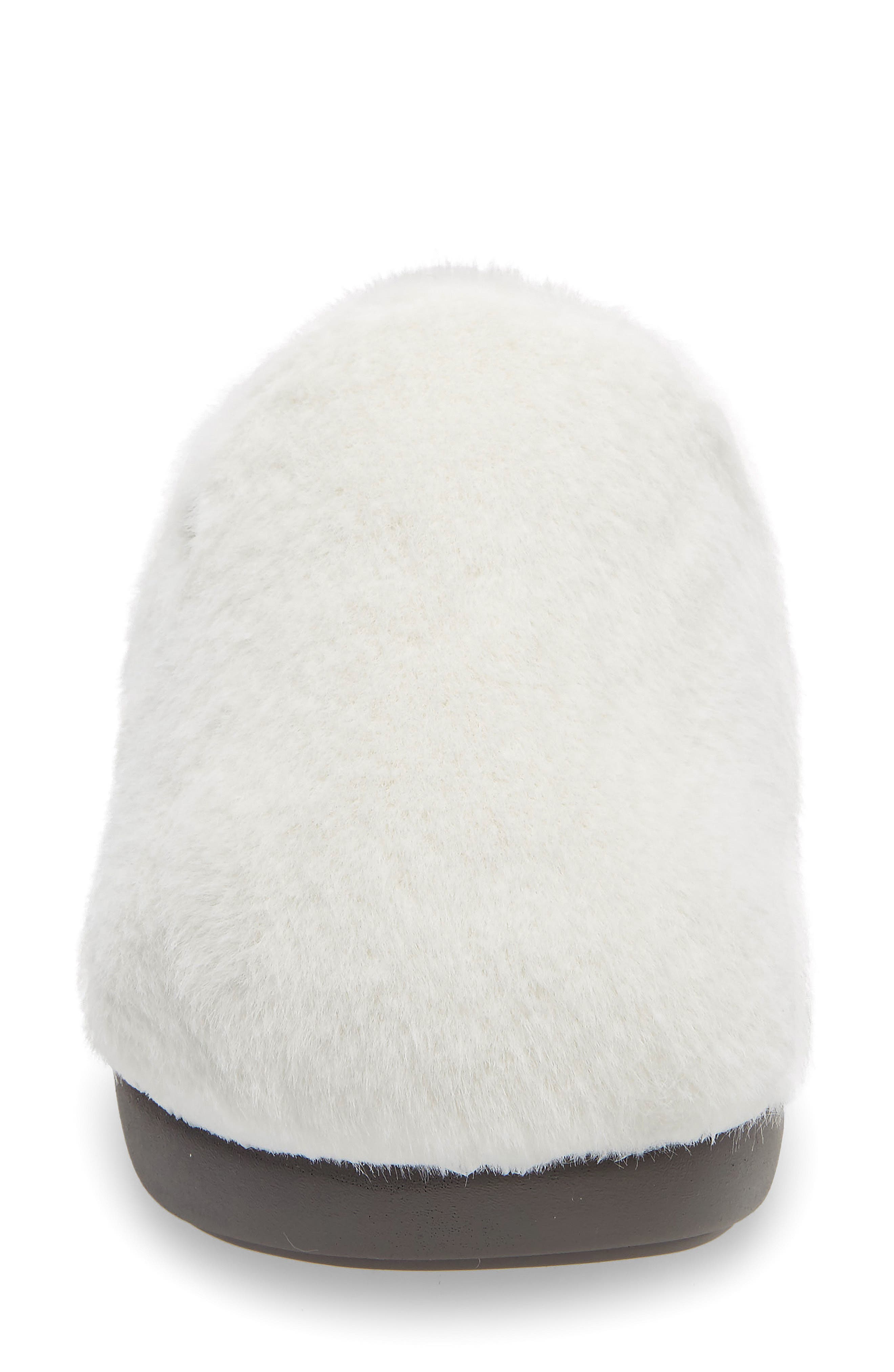 Leisurelee Faux Fur Slipper, Alternate, color, WHITE