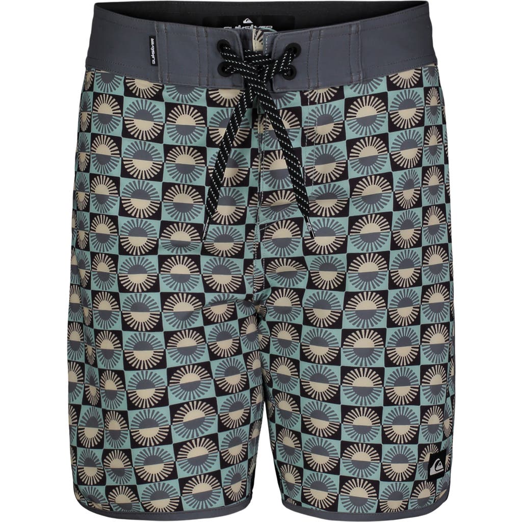 QUIKSILVER QUIKSILVER KIDS' SURFSILK SCALLOP SWIM TRUNKS