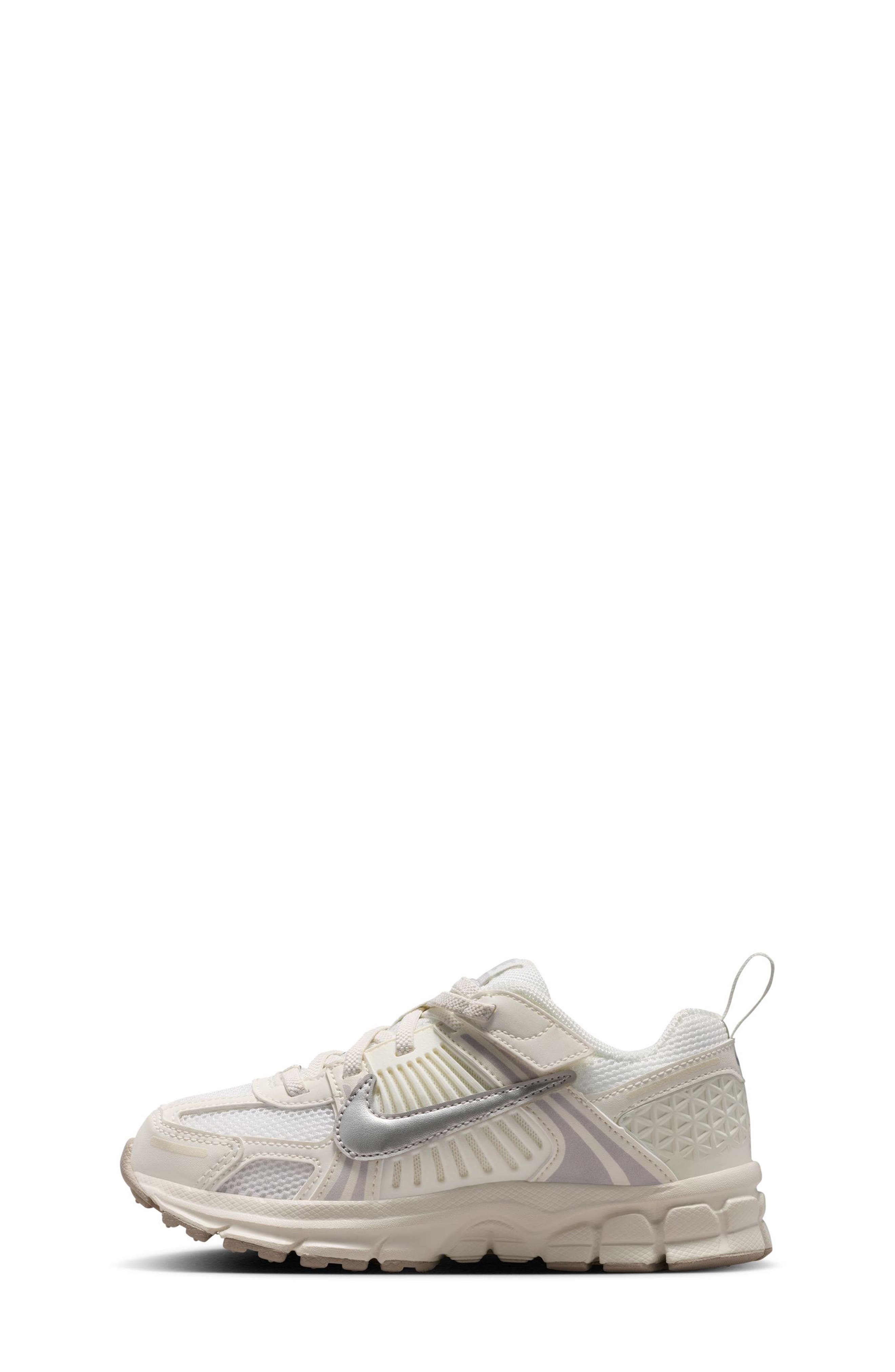 Kids' Vomero 5 Sneaker, Alternate, color, 108 SAIL/M SILV