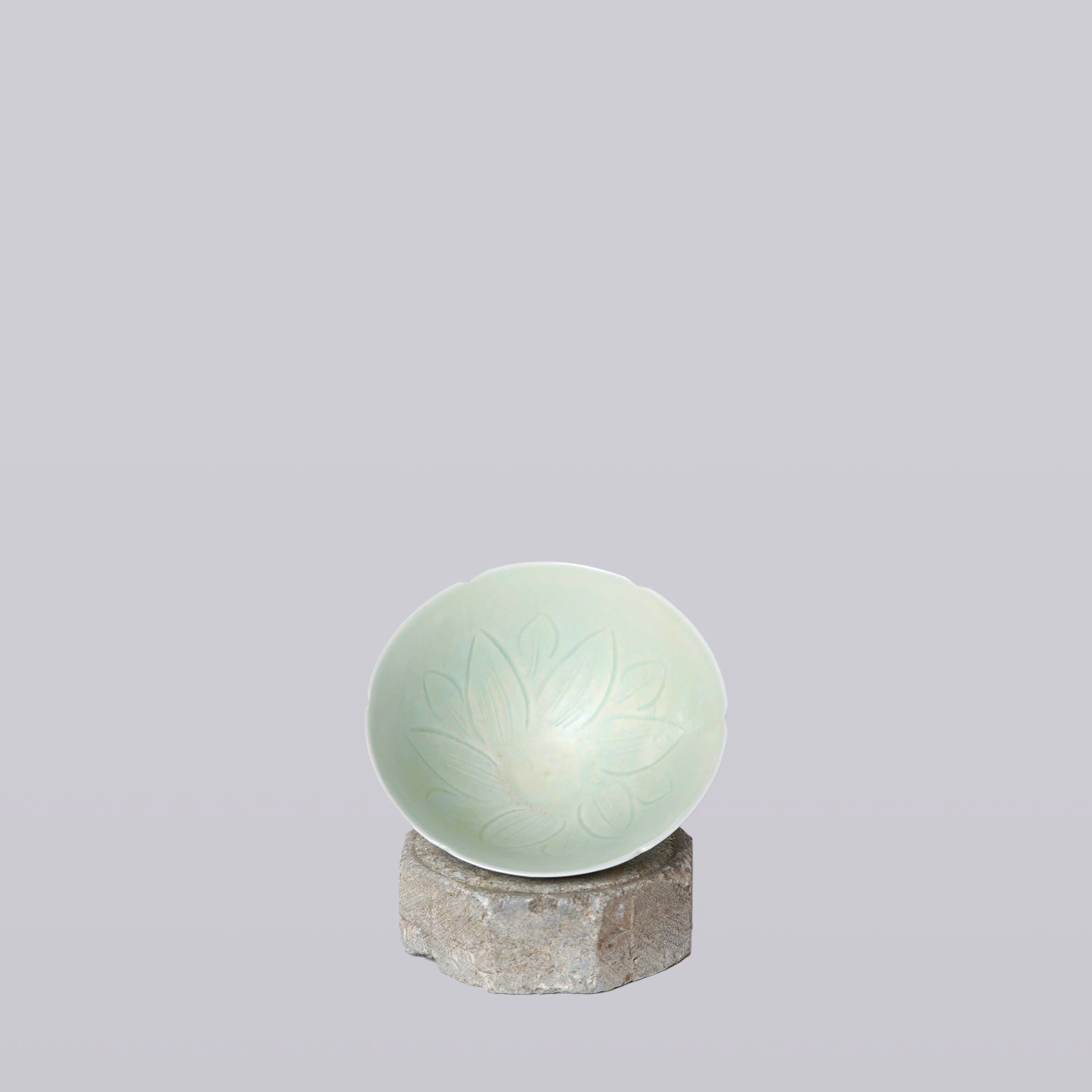Celadon Porcelain Small Lotus Conical Bowl - Thumbnail 2