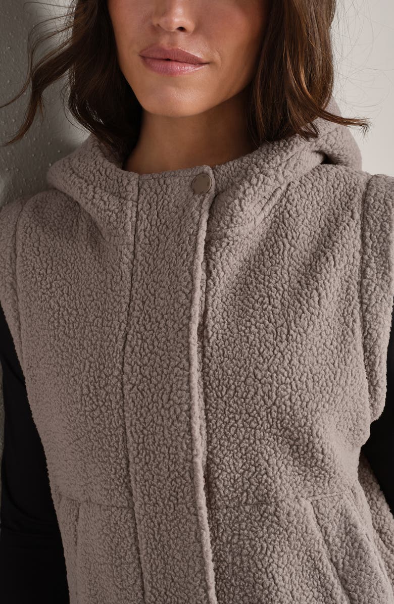 Rhone Aloft Fleece Hooded Vest, Alternate, color, Foggy Taupe