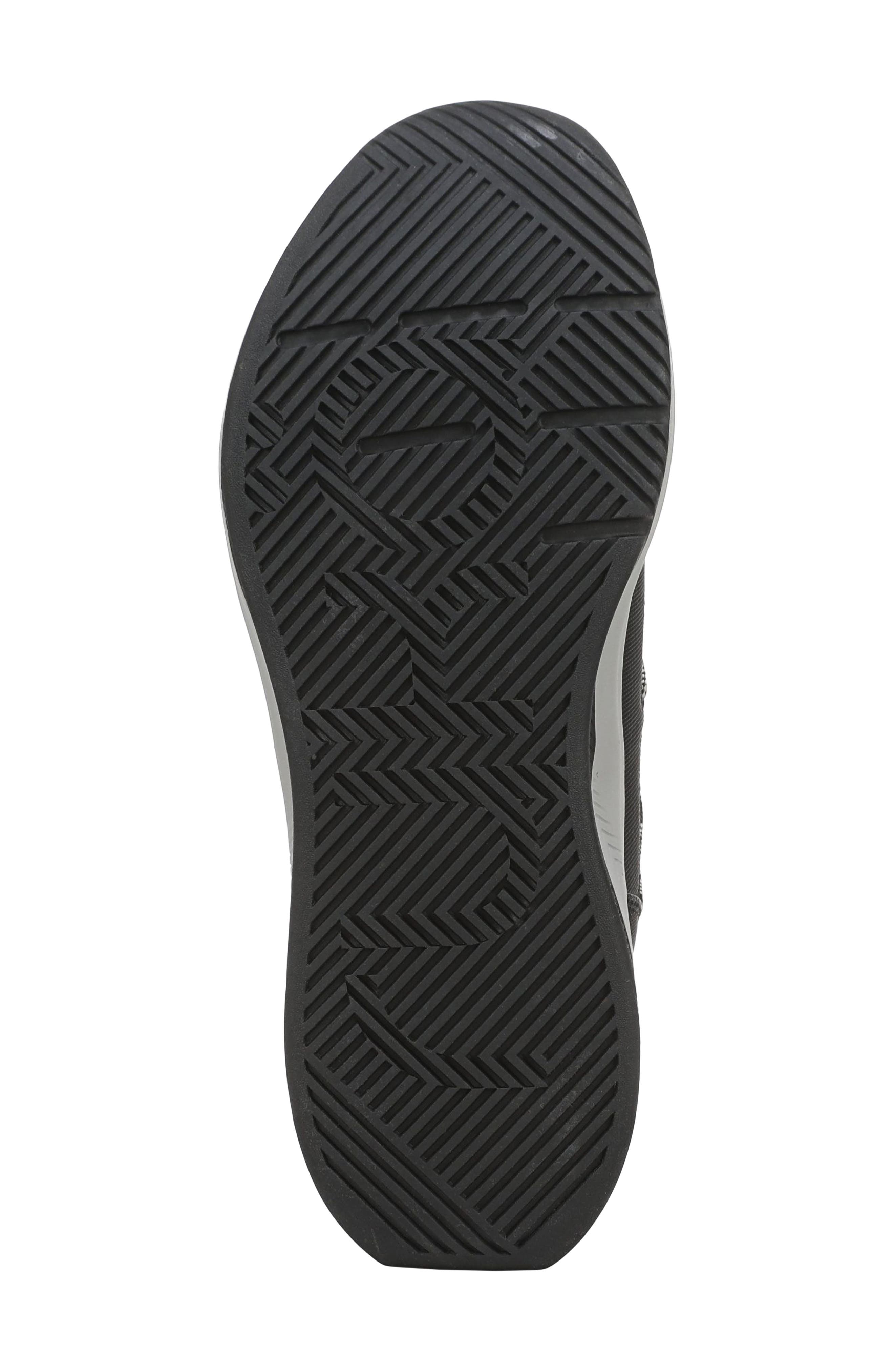 Astonish Cold Weather Bootie, Alternate, color, BLACK