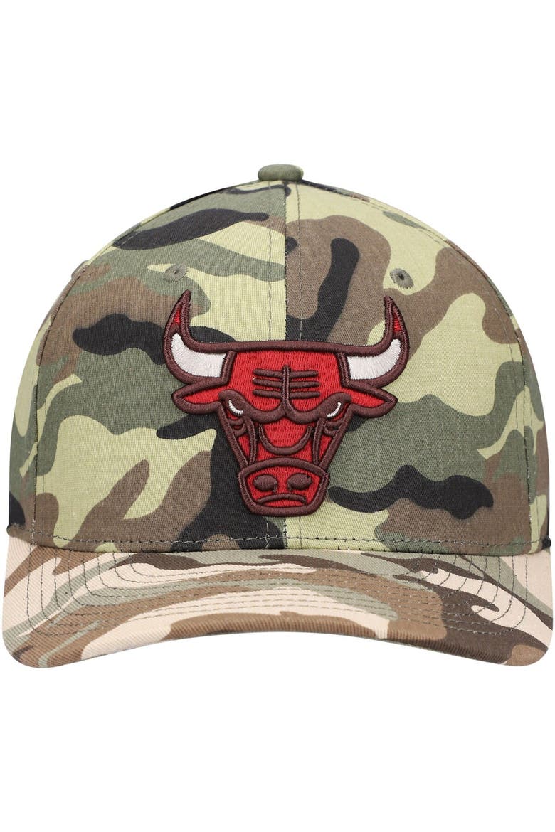 Men's Mitchell & Ness Camo Chicago Bulls Woodland Desert Snapback Hat, Alternate, color, Camo