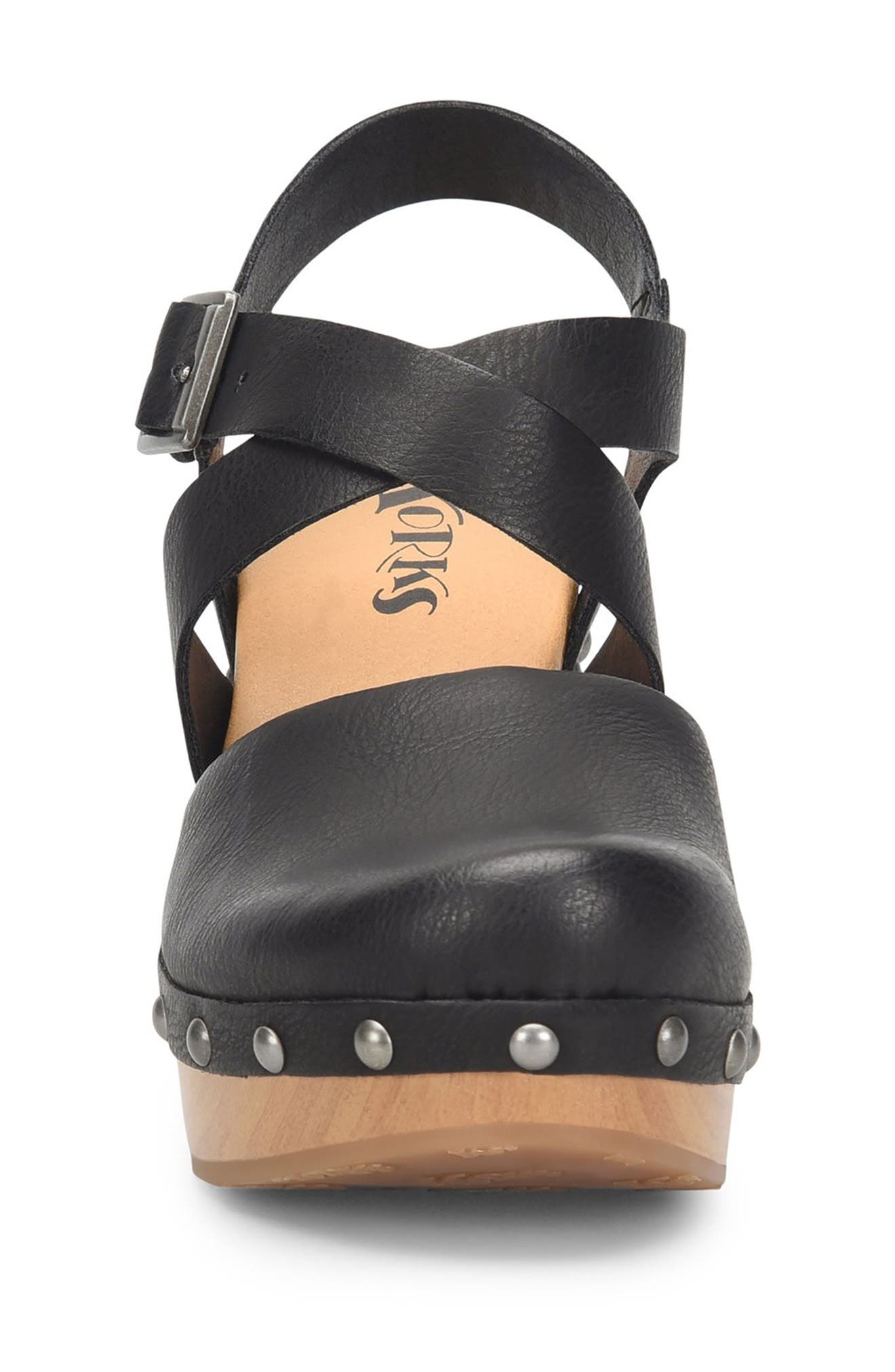 korks abloom clogs