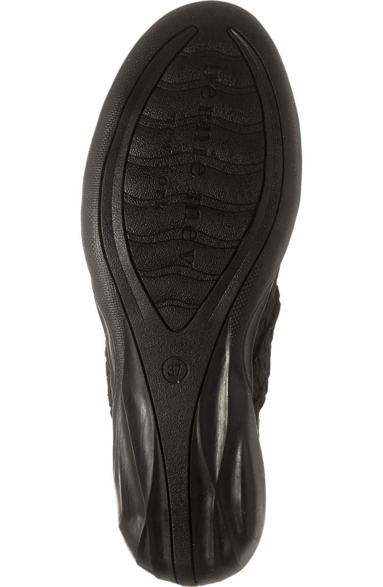 bernie mev. Margo Flat, Alternate, color,